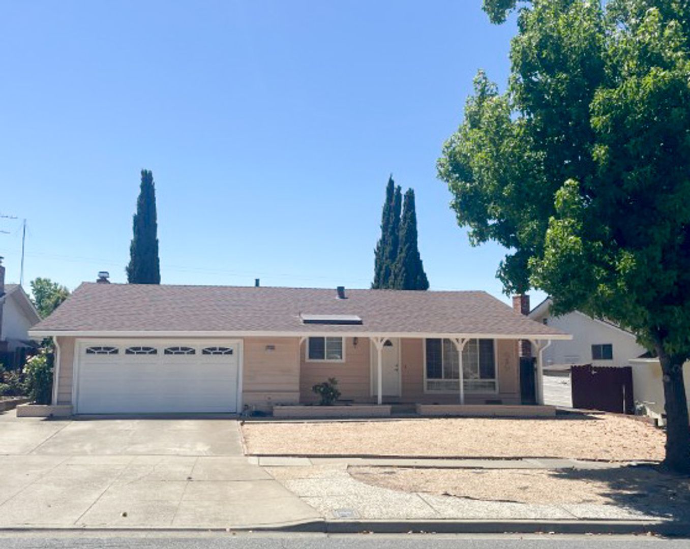Fremont House: 41955 Paseo Padre Parkway