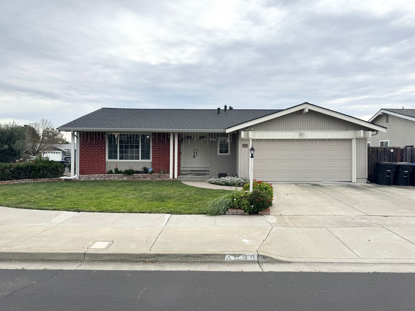 Pleasanton House: 4239 Denker Dr