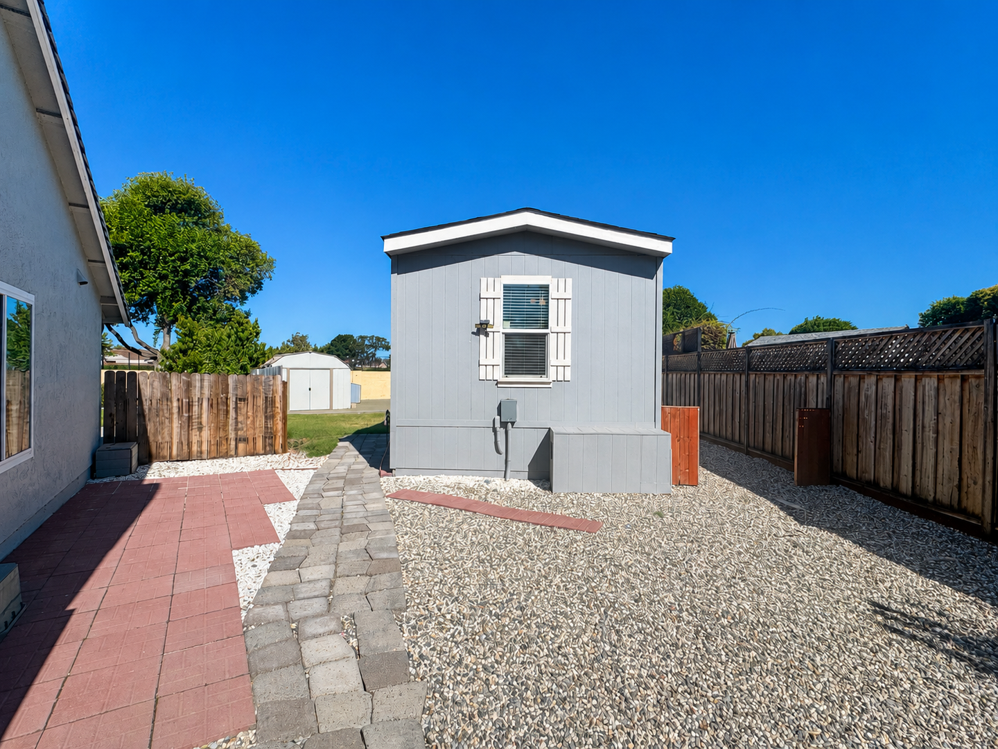 Livermore House: 1972 Carnation Cir Unit B