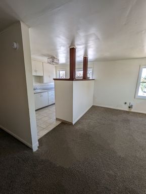 2 Bed 1 Bath Rental at 190 SE Mill St, #8, Dallas, OR – photo 1