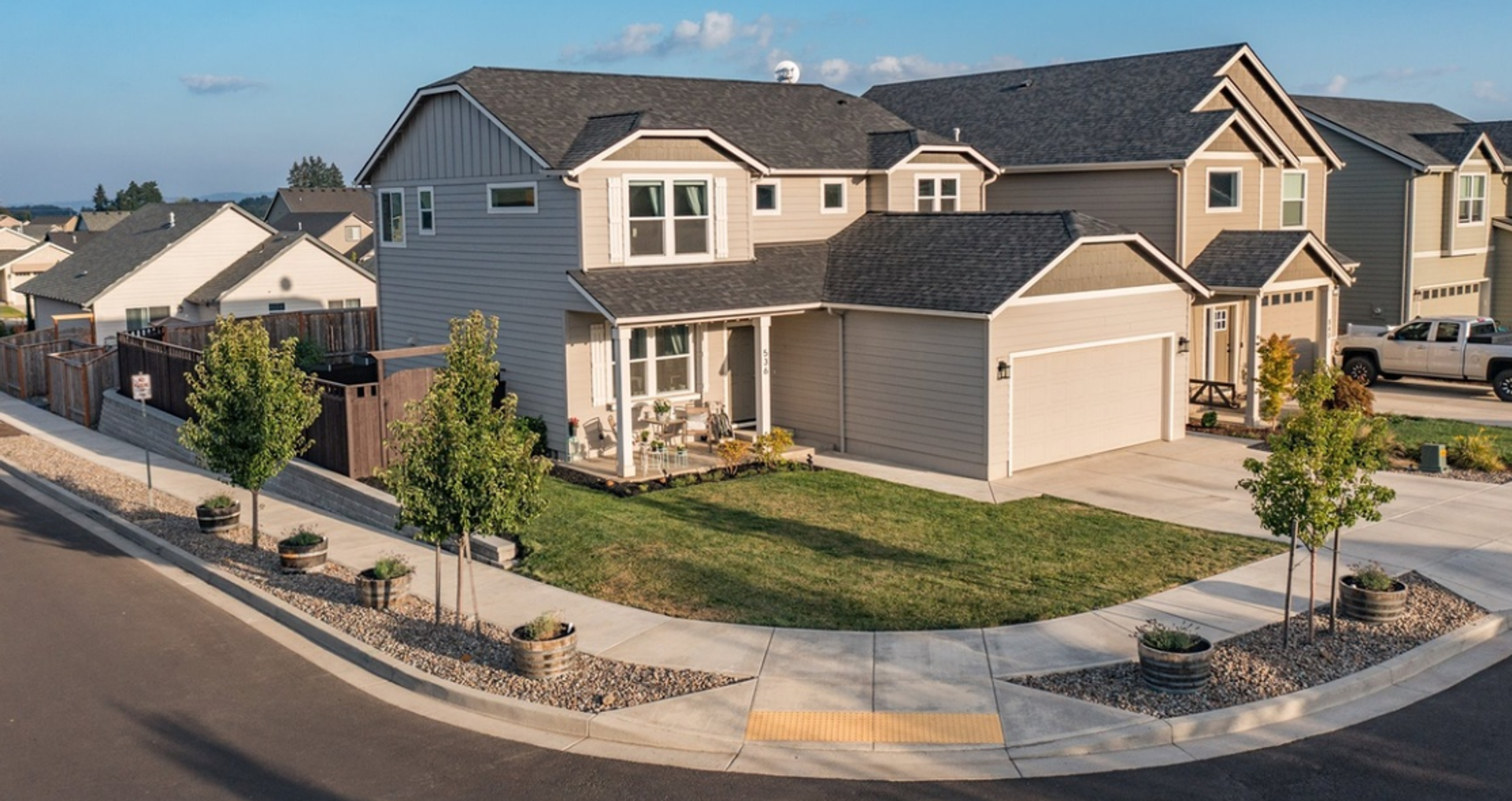 Dallas House: 536 SE Lines St