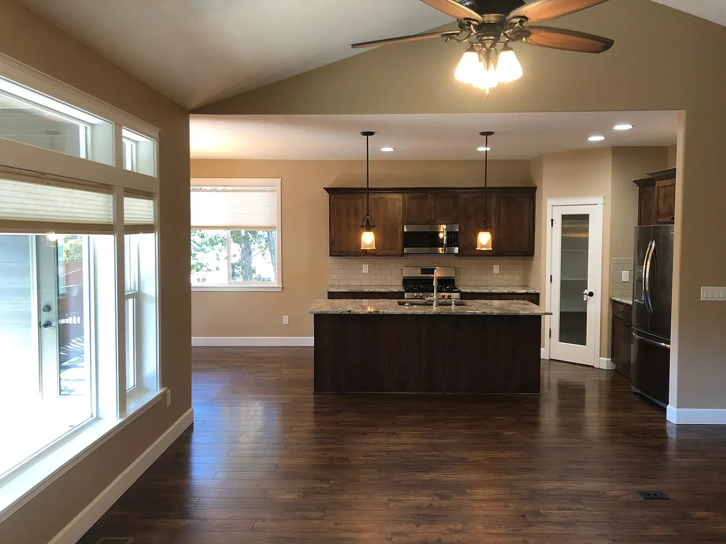 Dallas House: 534 NW Eve Drive