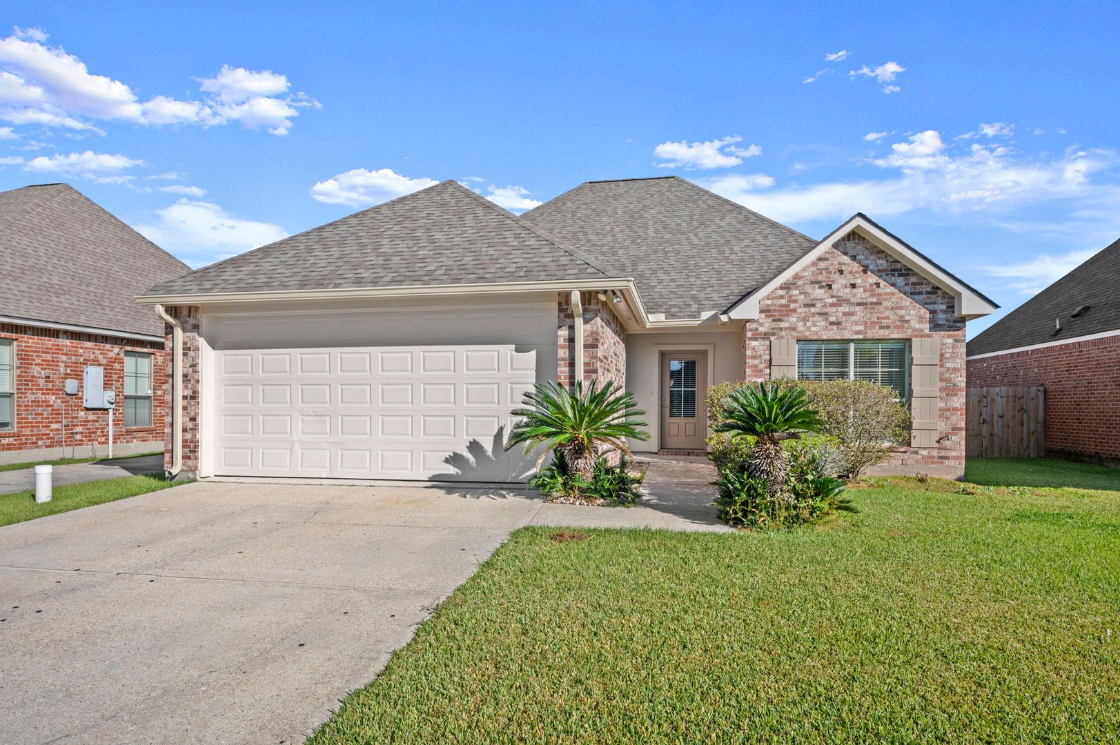 Gonzales House: 40344 Crestridge