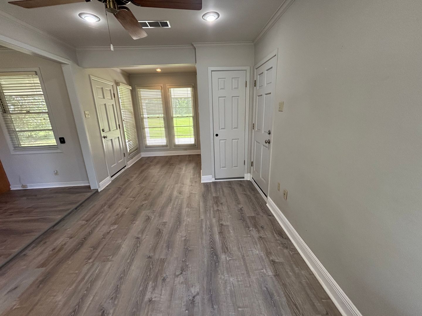 Baton Rouge House: 9834 Cal Rd