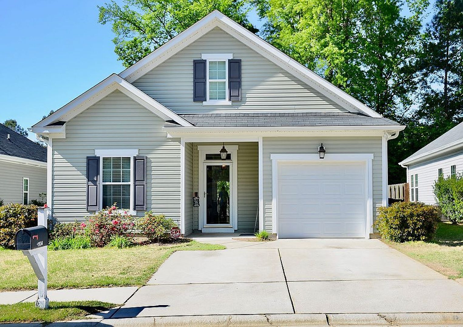 Grovetown House: 1934 Kenlock Drive