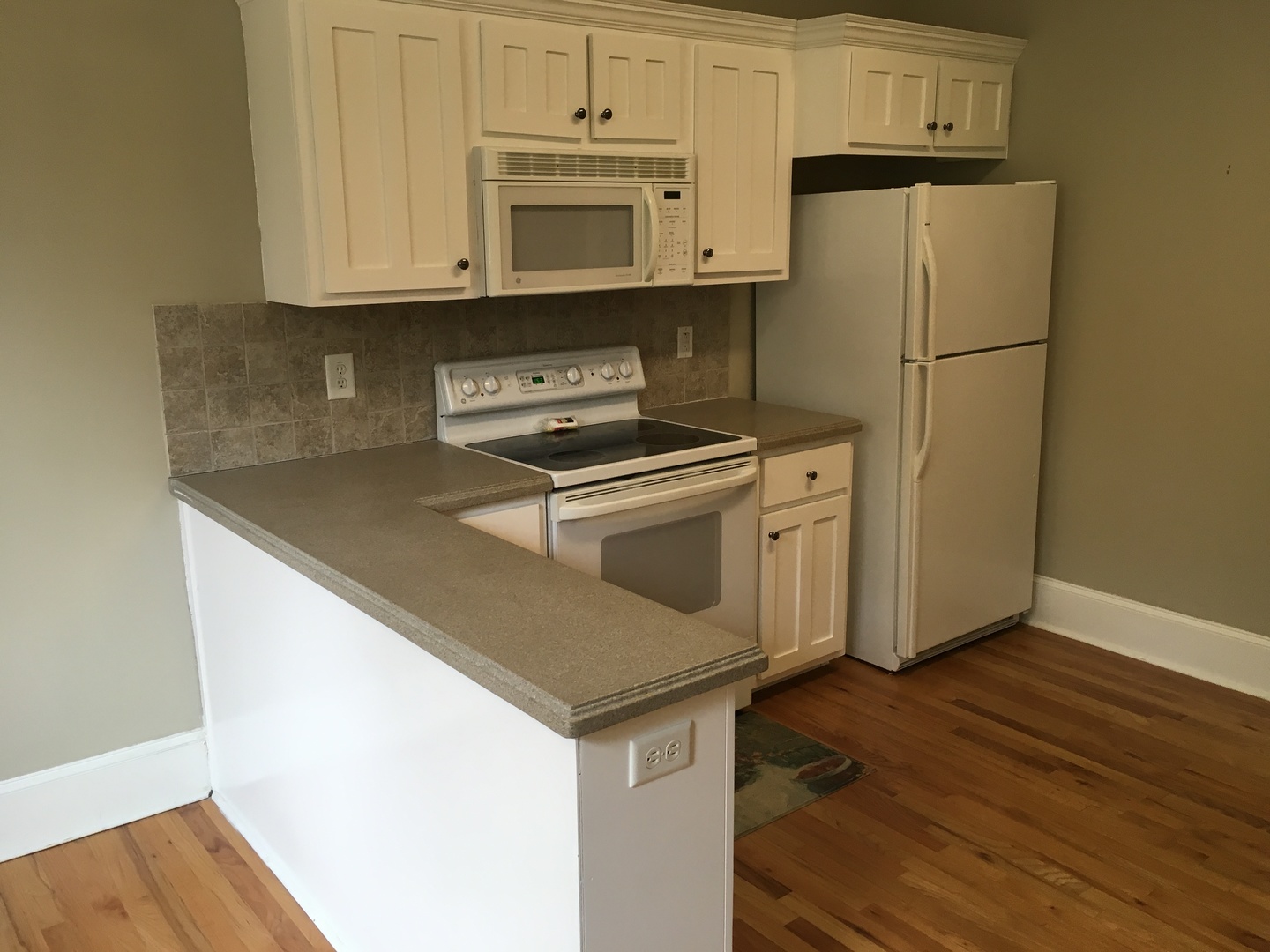 Augusta House: 2549 Walton Way A-4
