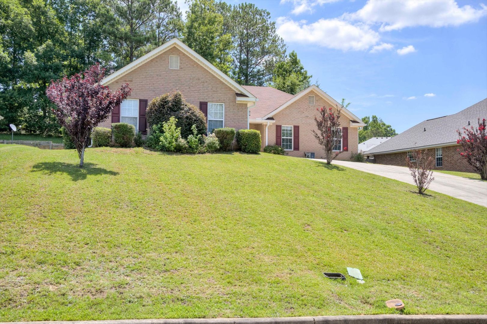 Grovetown House: 4557 Country Glen Circle