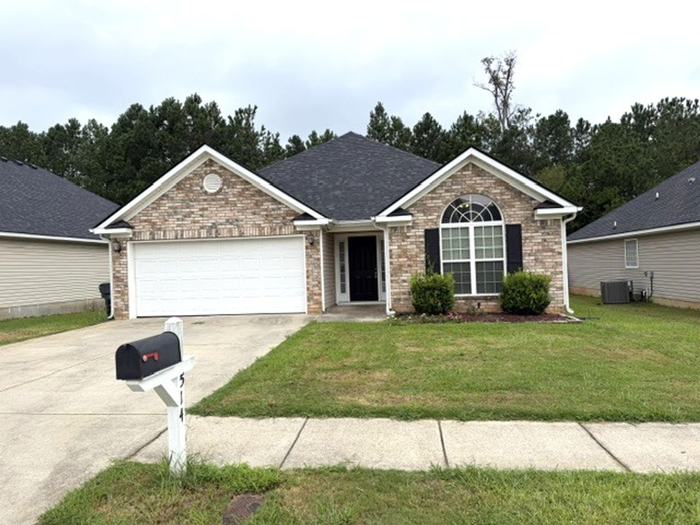 Grovetown House: 514 Lory Ln