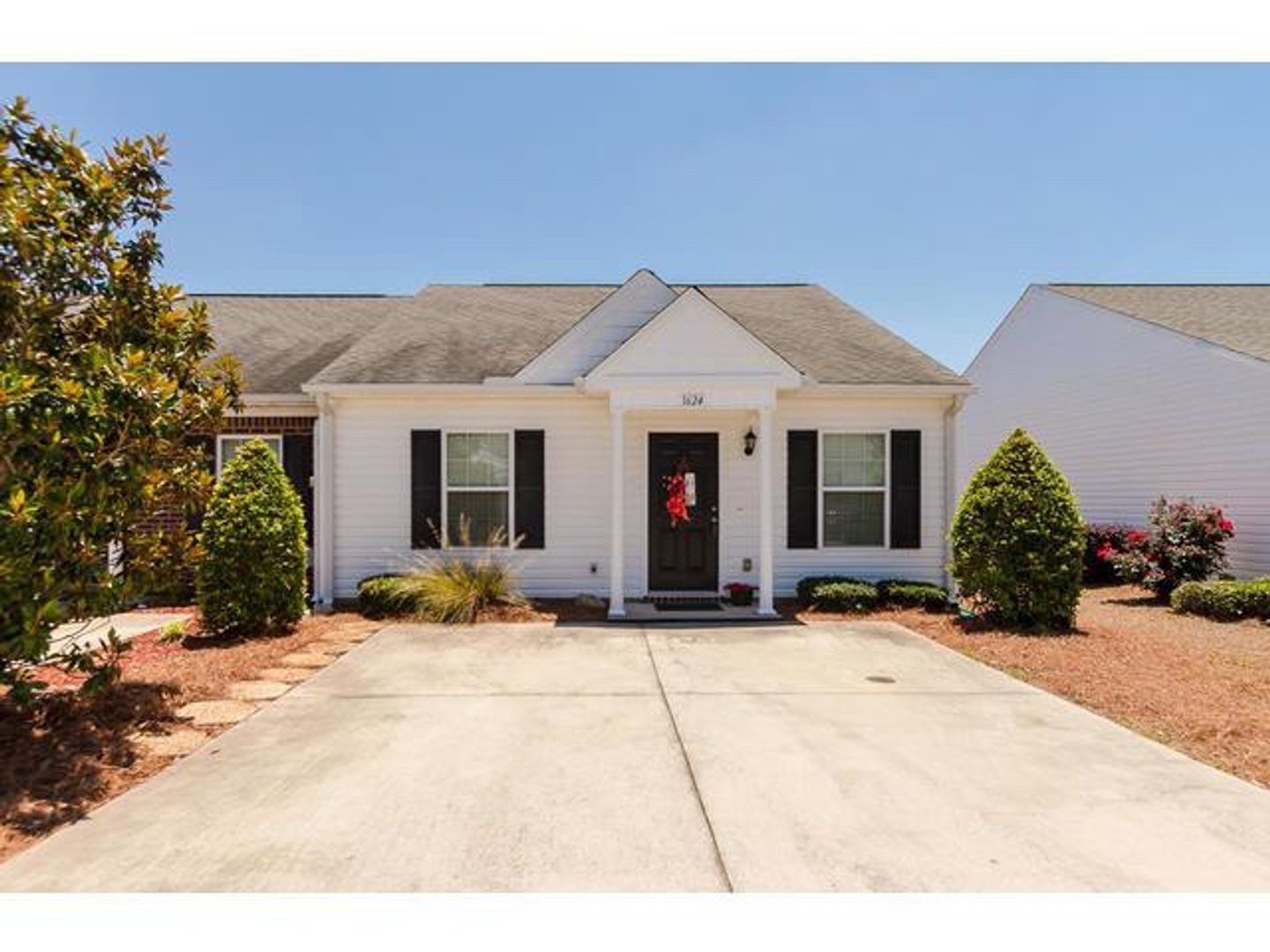 Augusta House: 1624 Emma st