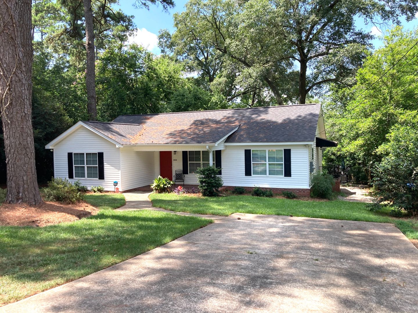 Augusta House: 2404 Seminole Rd