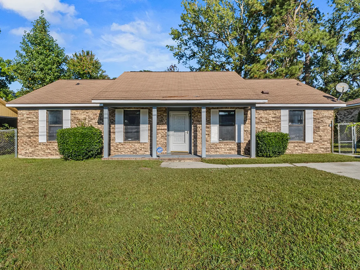 Augusta House: 2942 Dahlia Drive