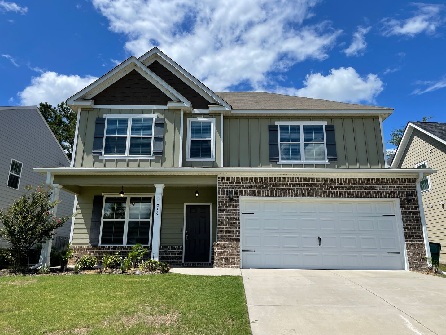 Evans House: 255 Tulip Dr