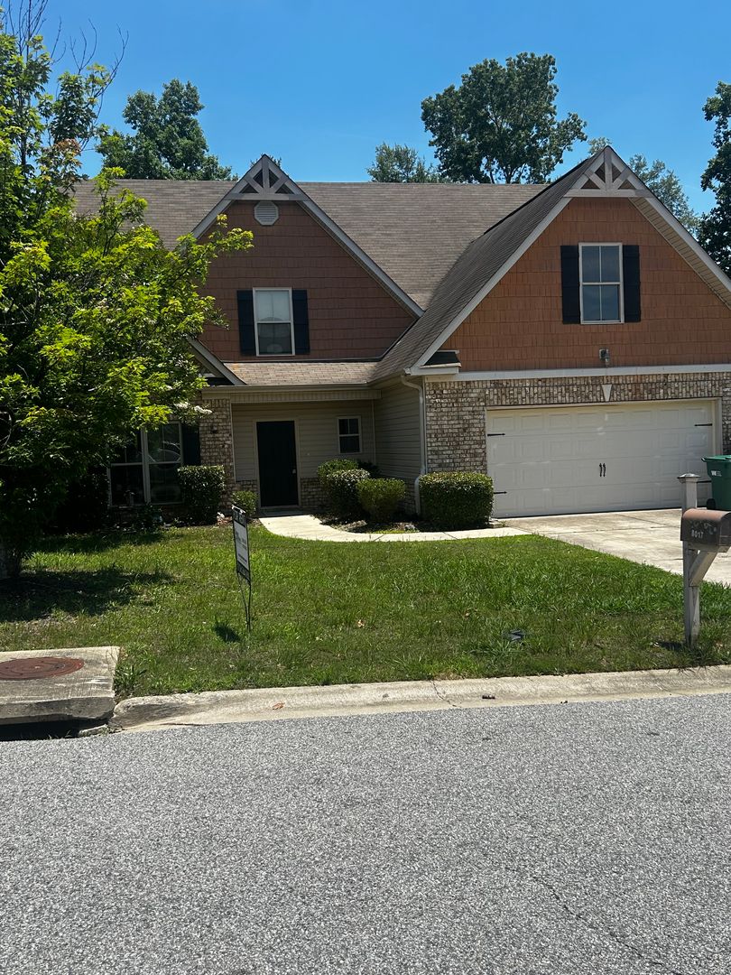 Grovetown House: 8017 Battle St