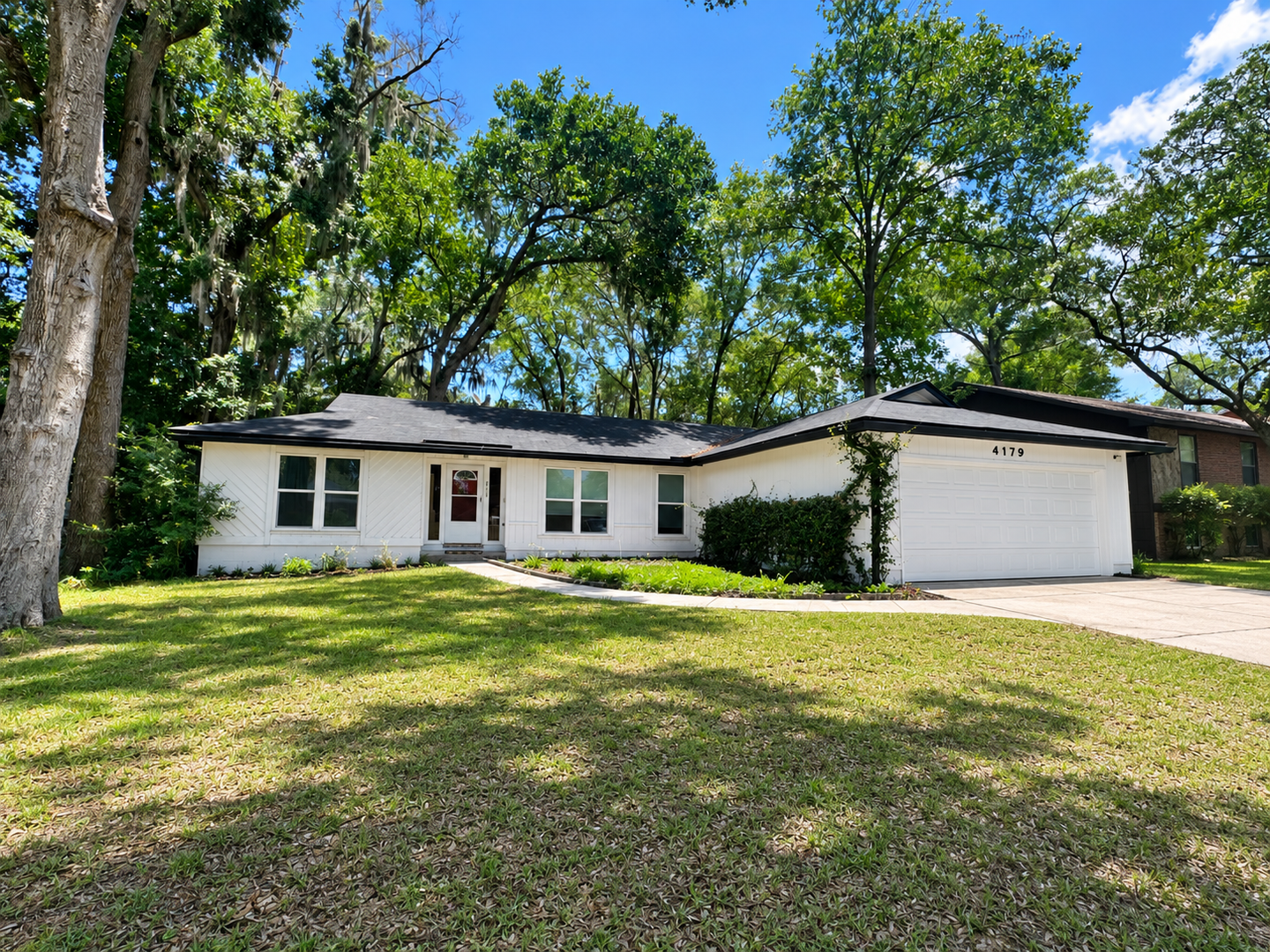 Jacksonville House: 4179 DAWNRIDGE Road E