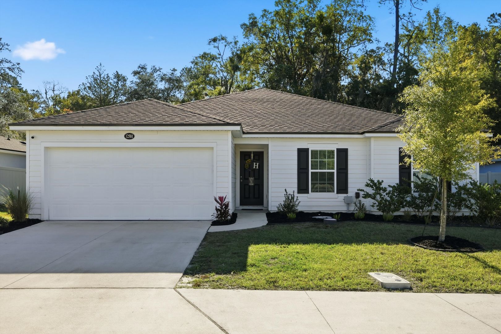Jacksonville House: 12581 Creekside Manor Drive