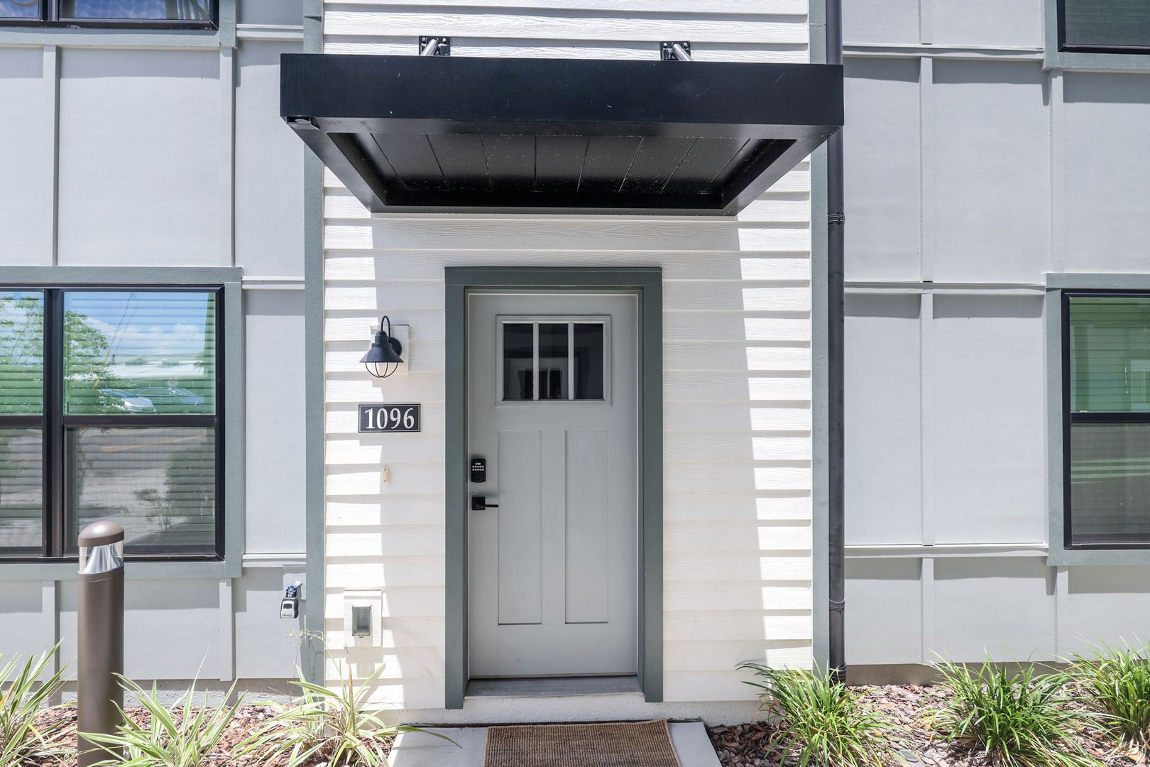 Jacksonville Townhome: 1096 Farwell Street