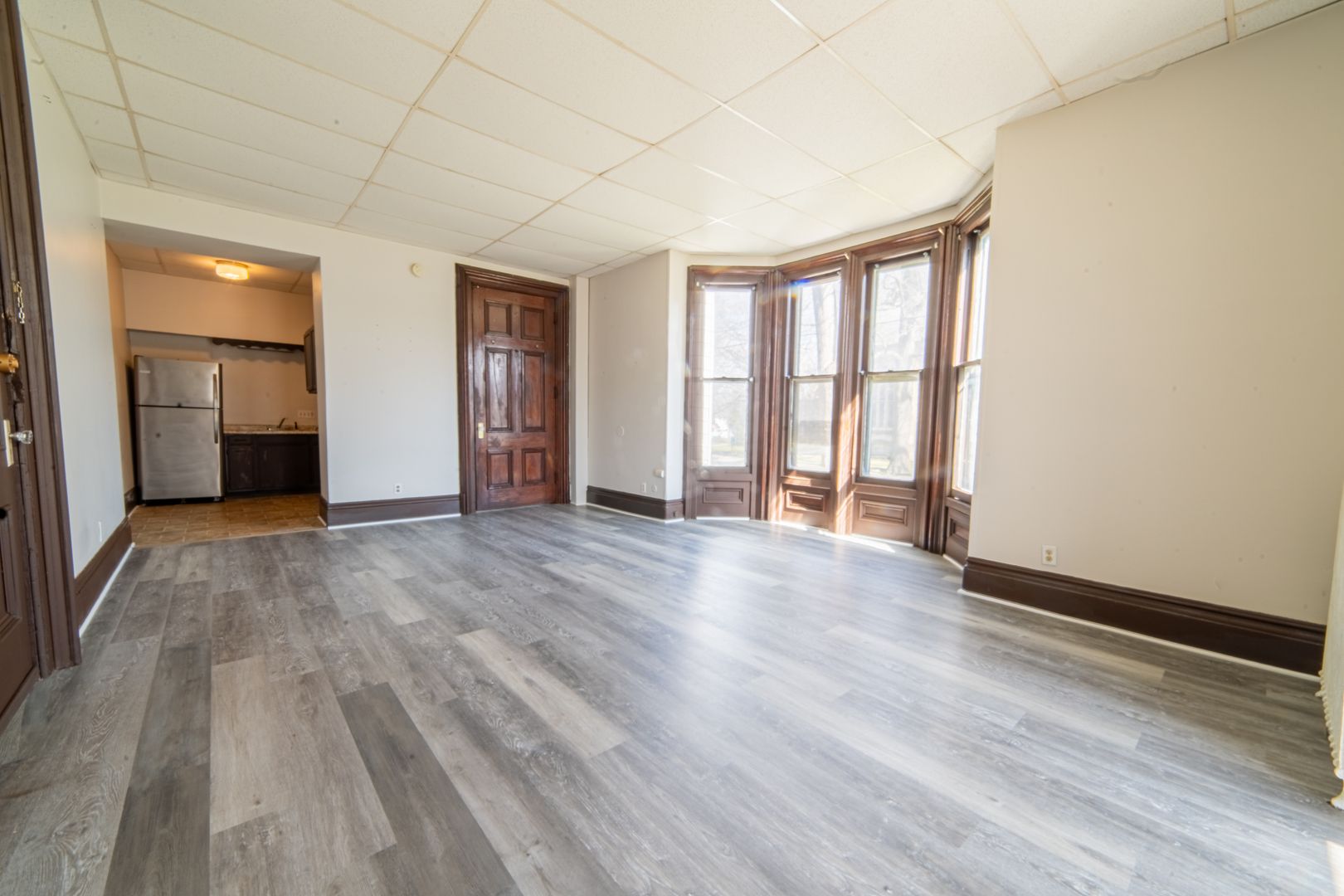 Bridgeton Apartment: 125 W Commerce Street