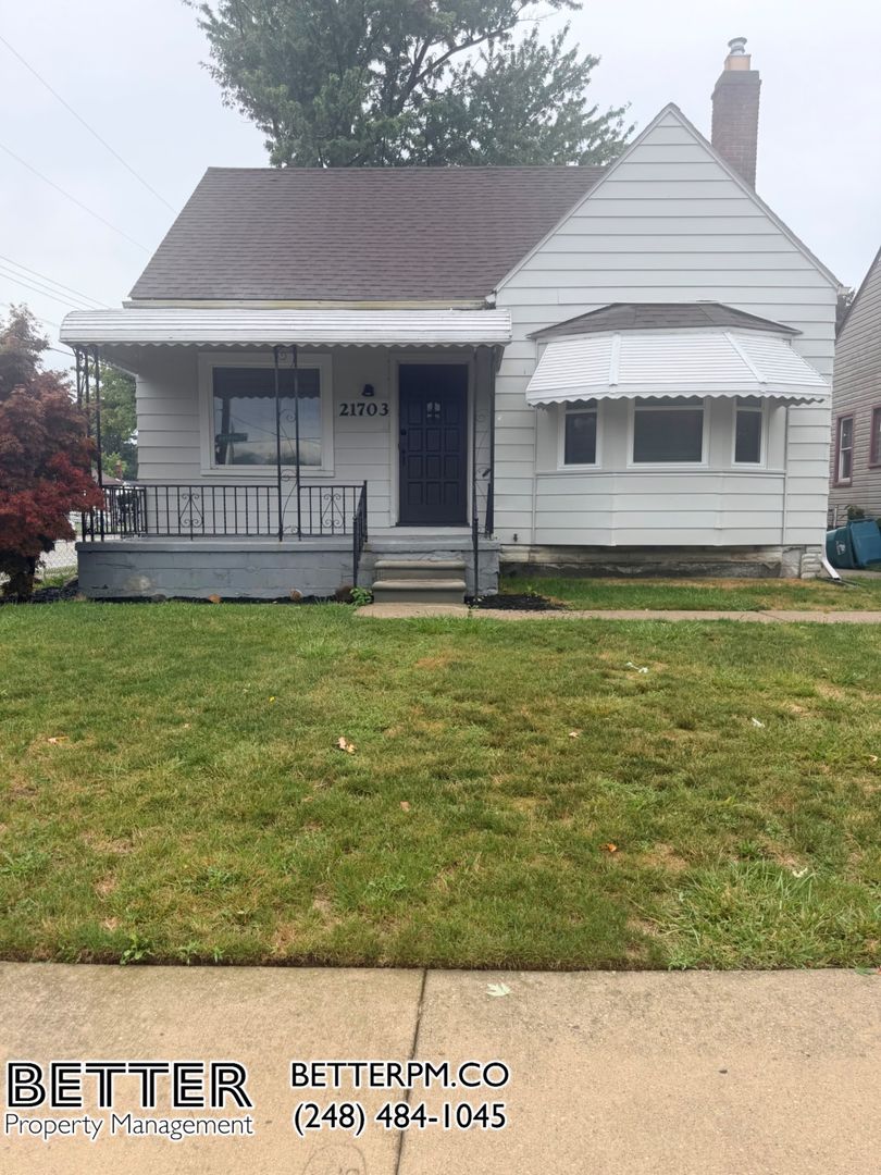 Eastpointe House: 21703 Cushing Ave