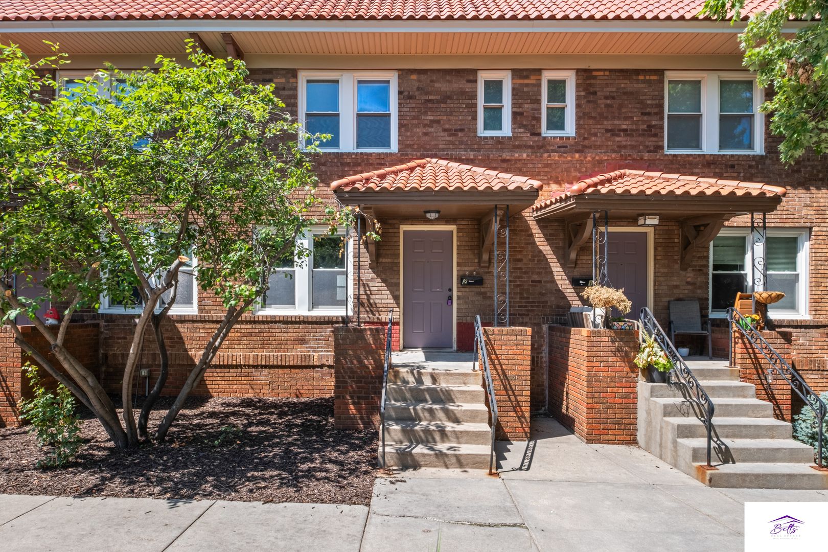 OMAHA Apartment: 1036 S 31st ST