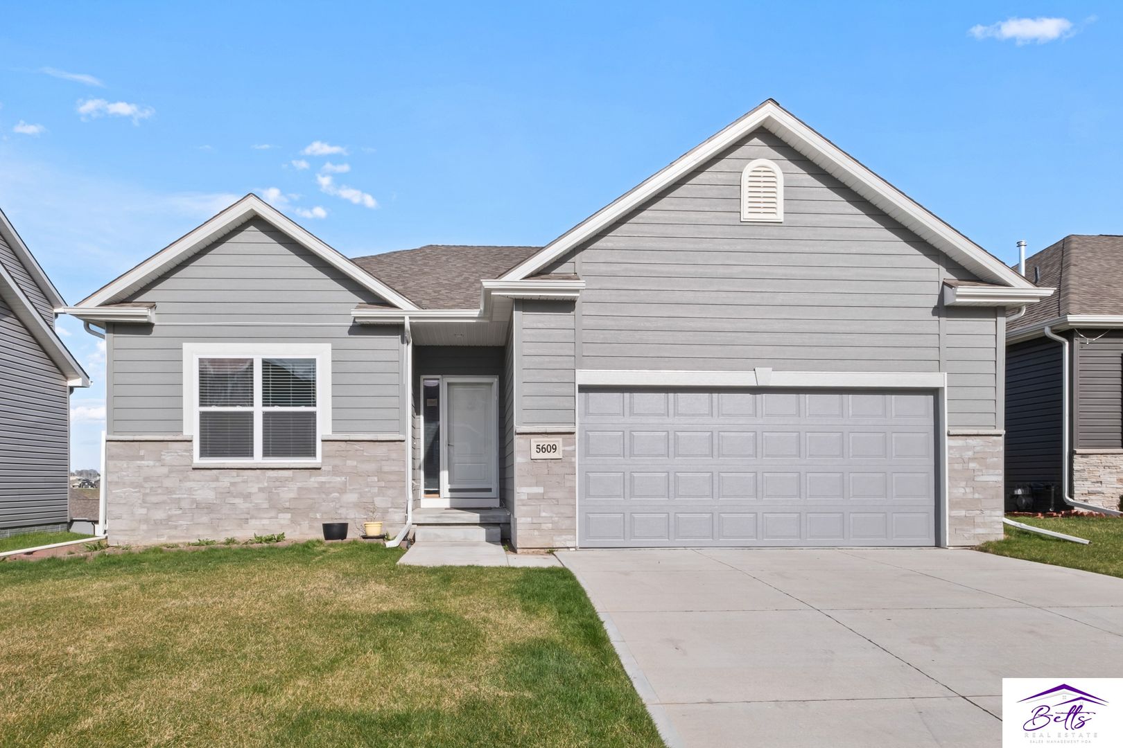 BENNINGTON House: 5609 N 178TH ST