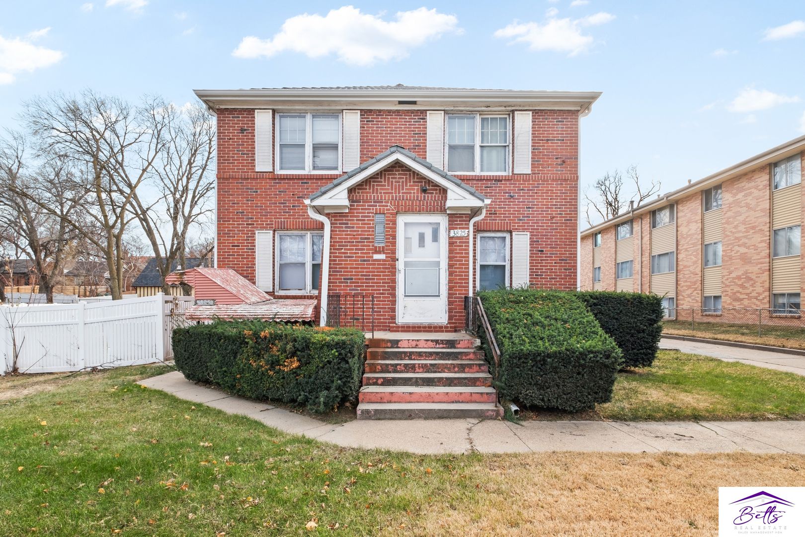 OMAHA Apartment: 3825 CUMING ST