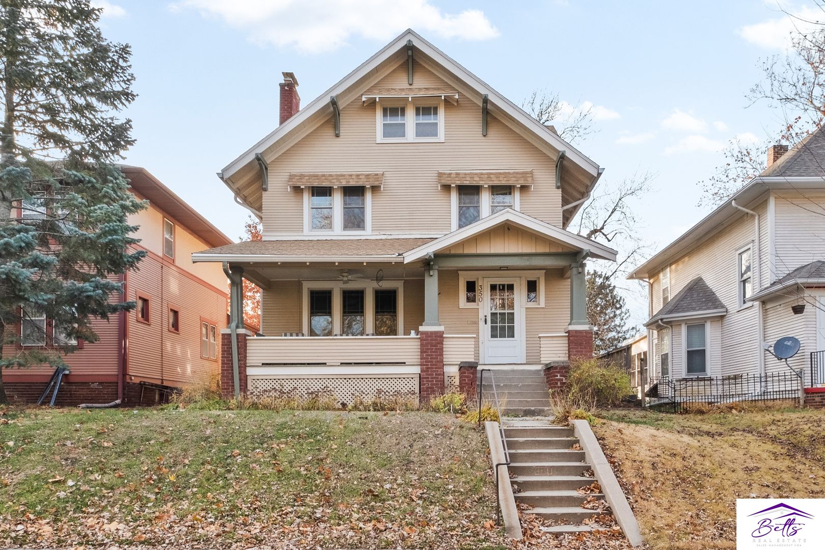 Omaha House: 350 N 41st ST