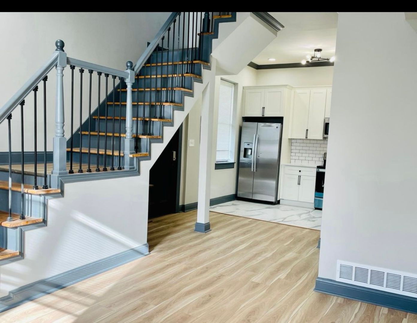 St. Louis Apartment: 1921 California Ave