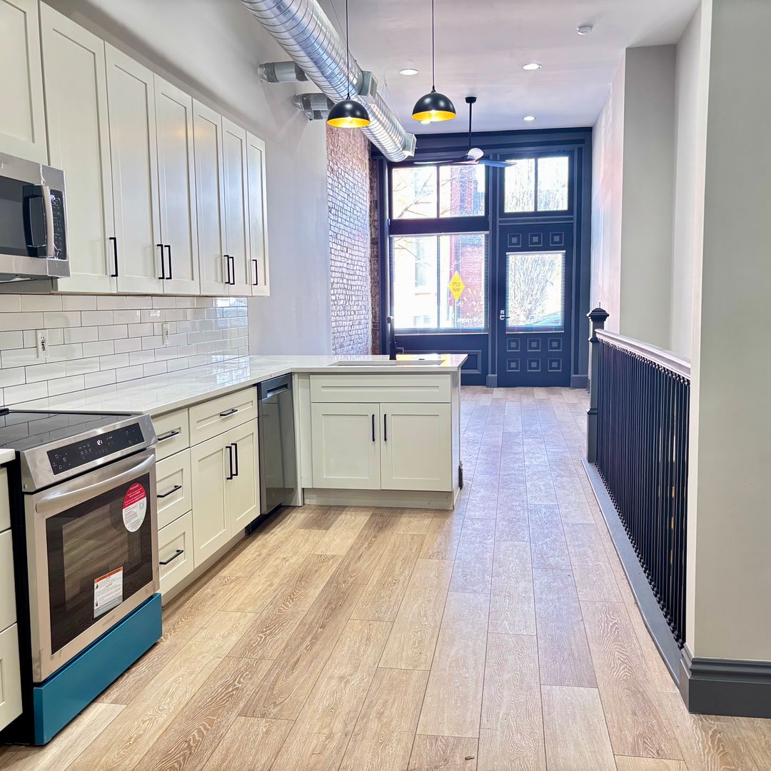 St. Louis Apartment: 1836-1838 S 10th st