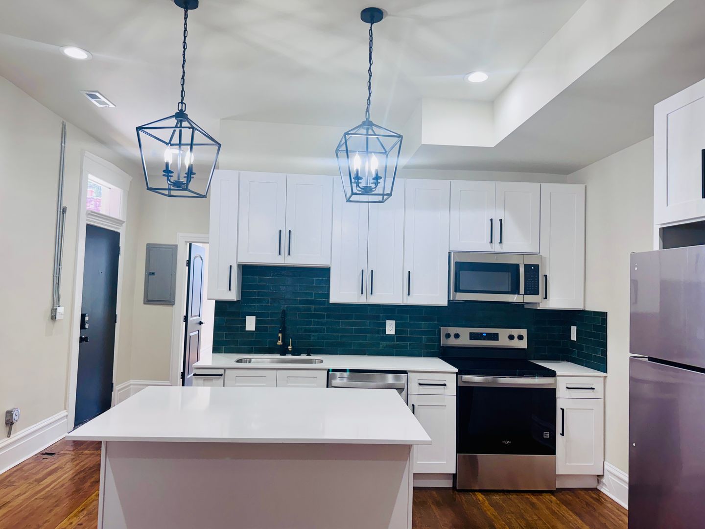 St. Louis Apartment: 1306 Sidney St