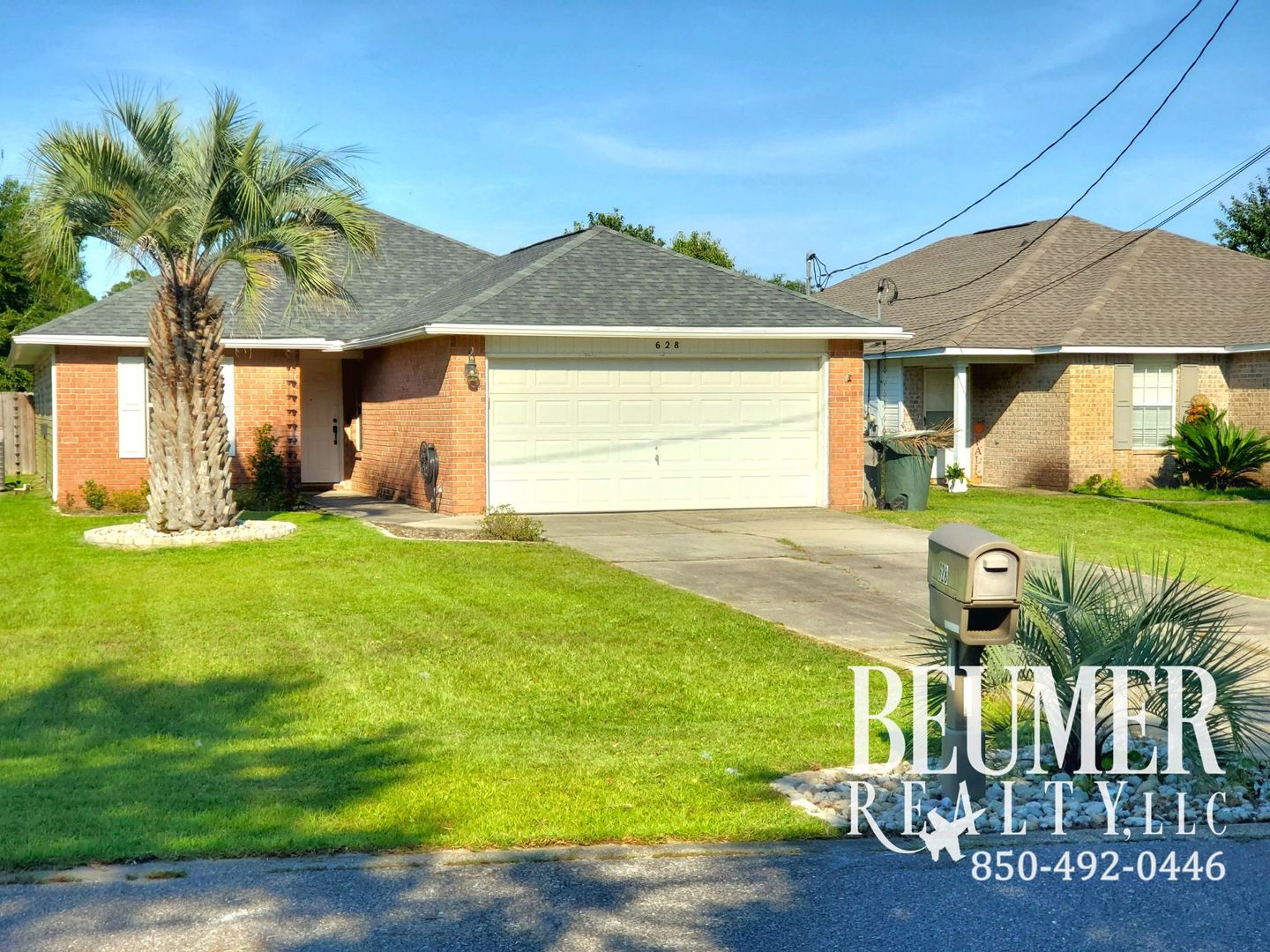 Pensacola House: 628 Reservation Ave