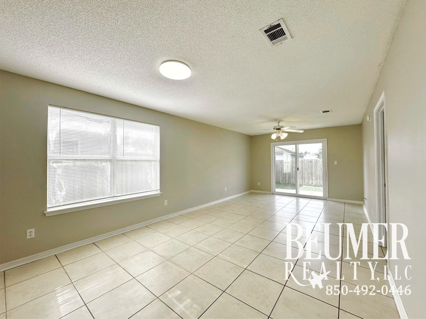 Pensacola House: 1097 Antigua Circle