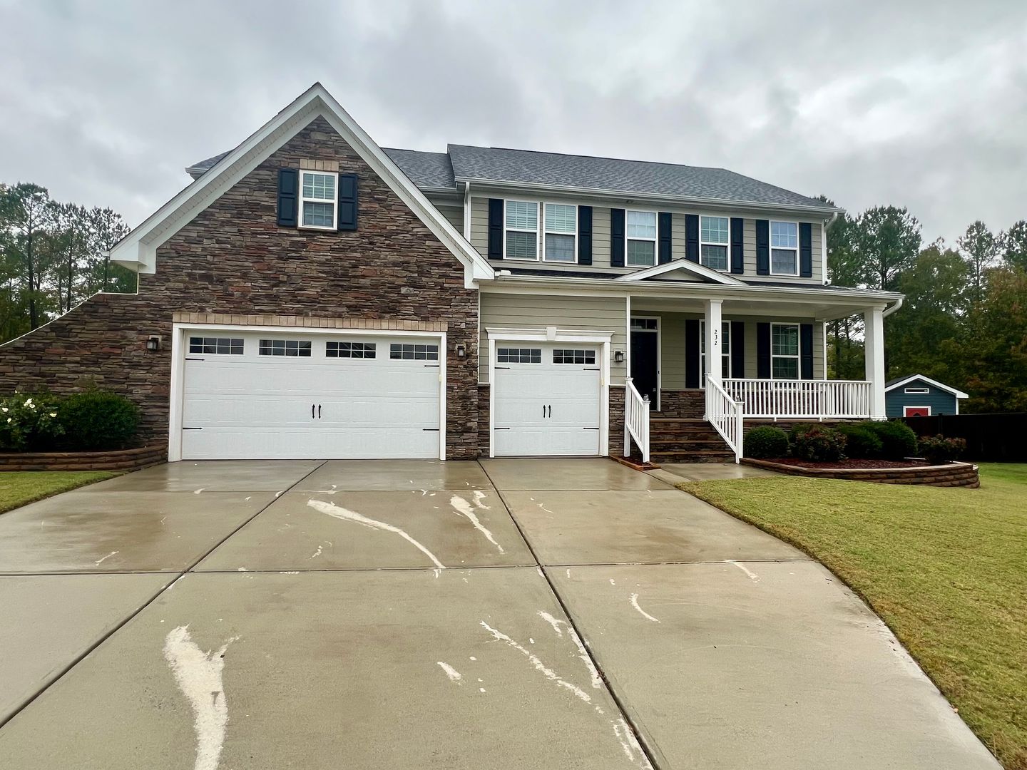 Holly Springs House: 232 Randleman Court