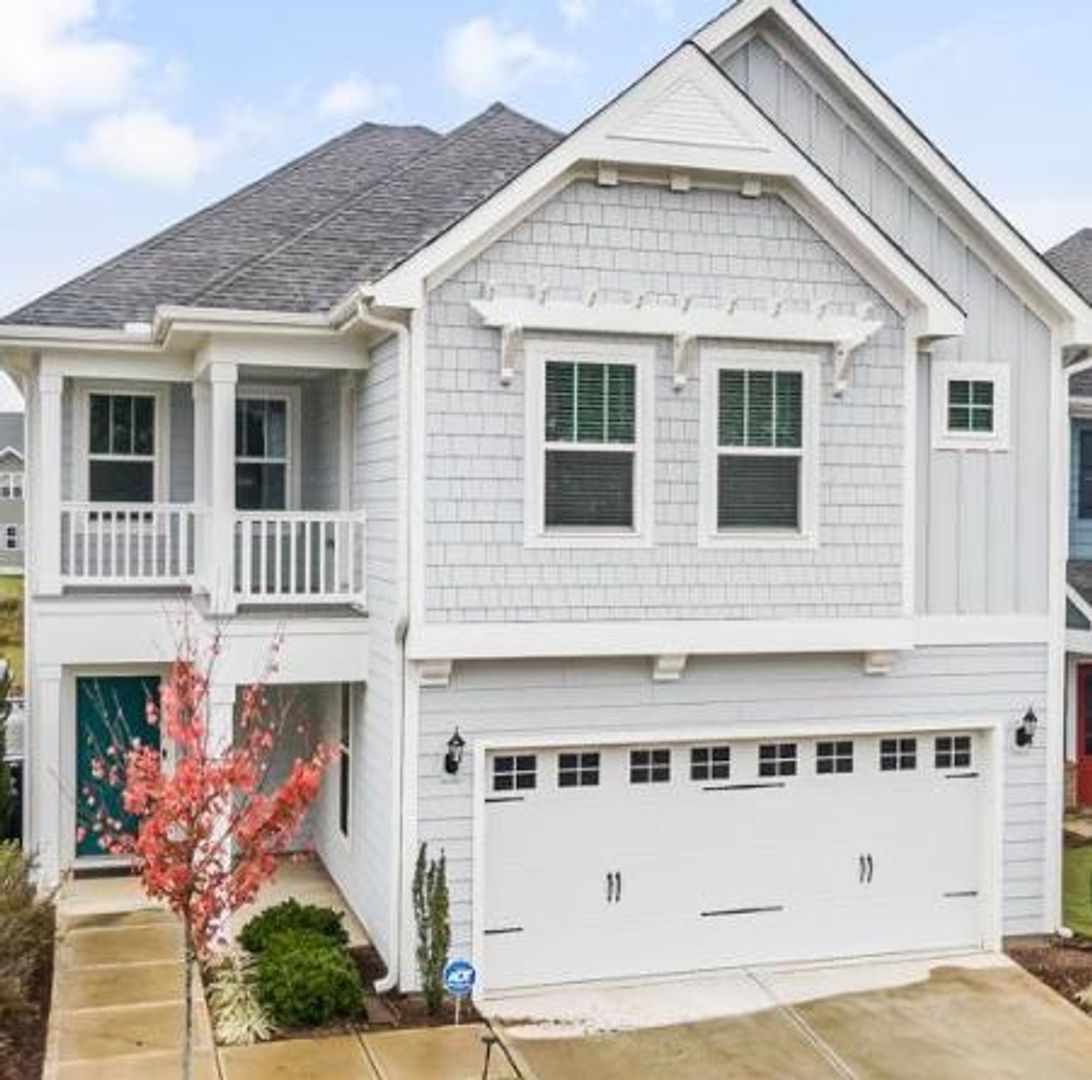 Clayton House: 79 Mornington Place