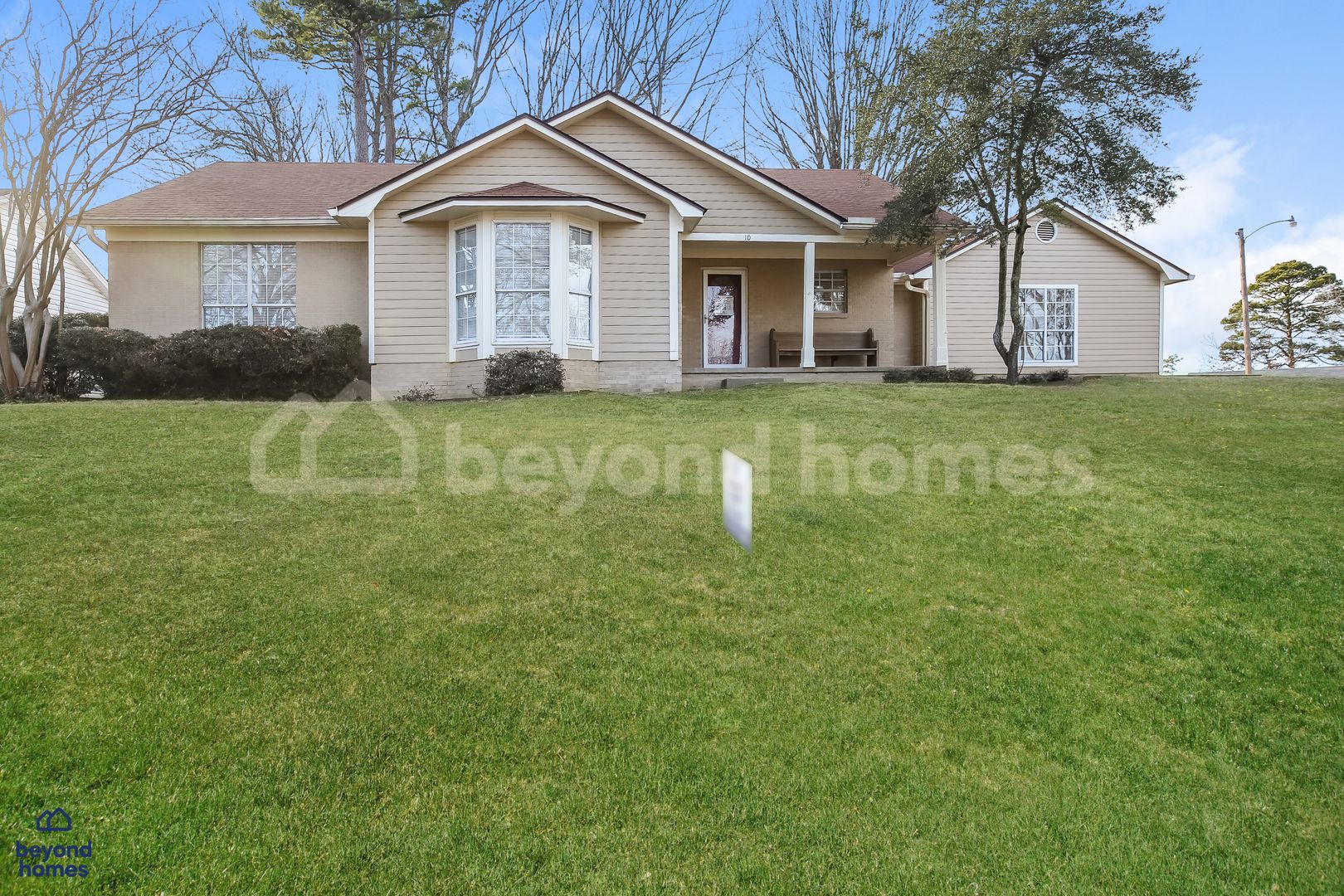 Little Rock House: 10 Wild Cherry Ct