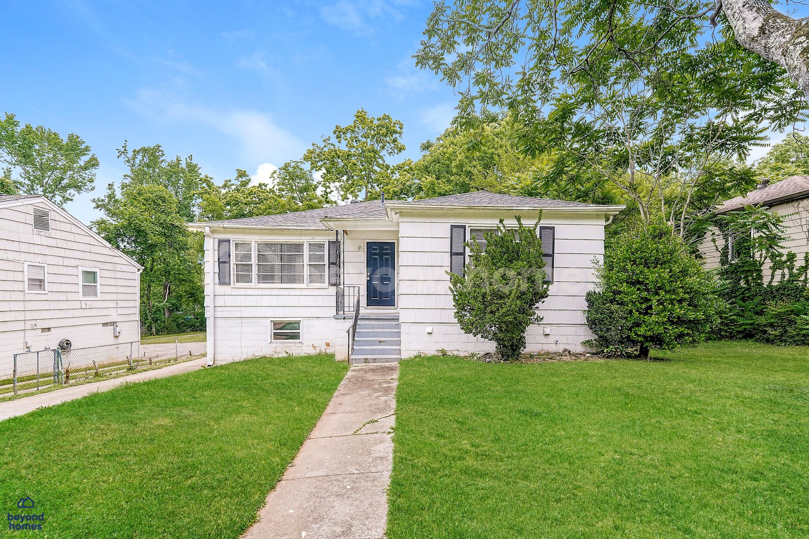 Birmingham House: 945 Elizabeth Dr