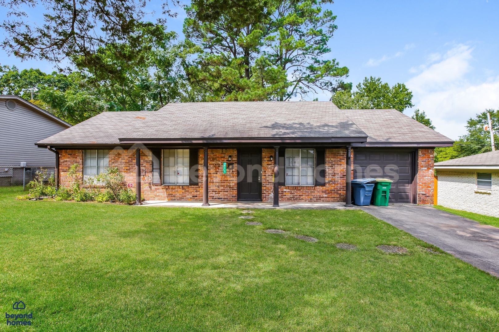 Little Rock House: 512 Nebling Road