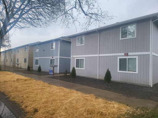 3 Bedroom 1.5 Bath in Longview – photo 1