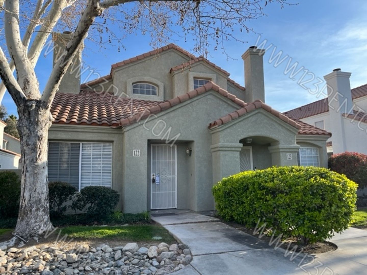 Palmdale House: 37940 42nd St E #122