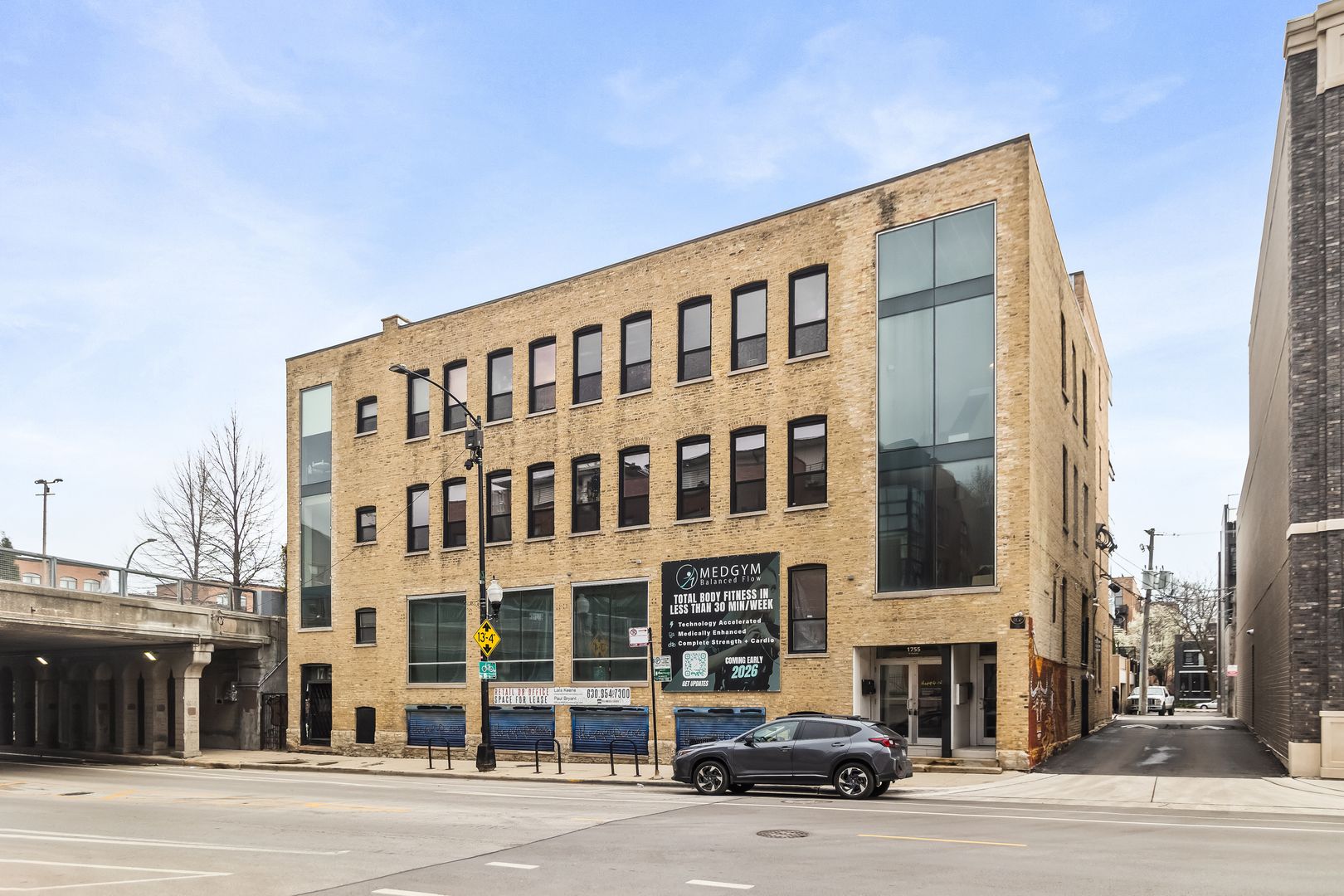 Chicago Apartment: 1755 N Damen Ave