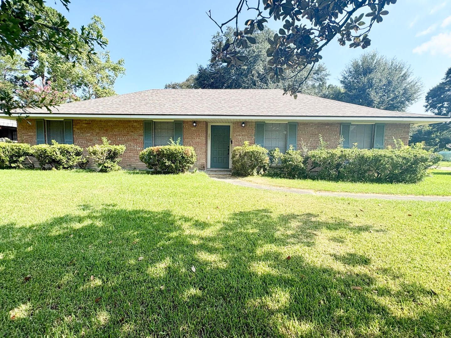Baton Rouge House: 10021 E Tampa Dr
