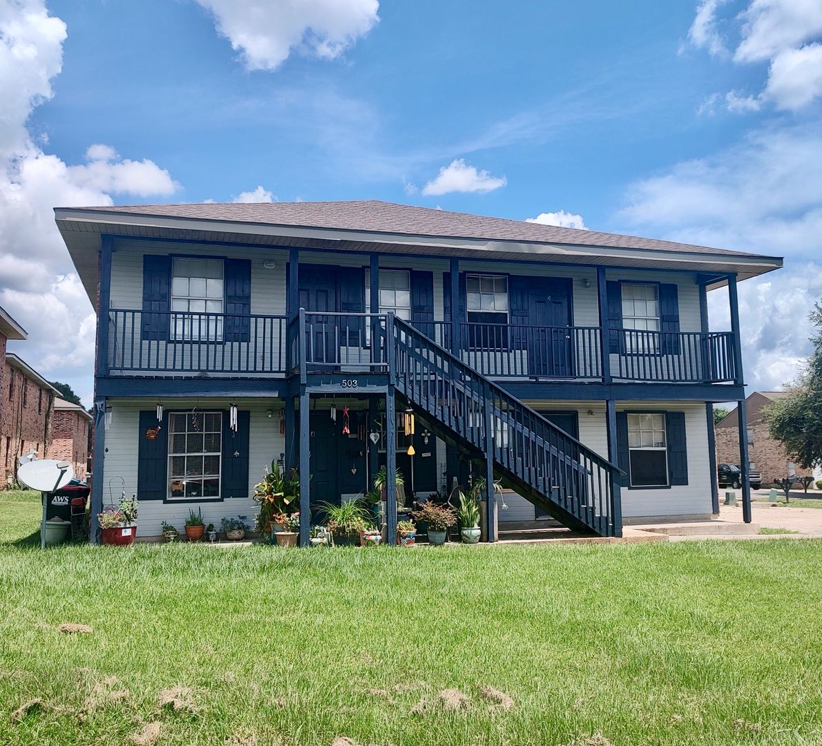 Lafayette Apartment: 503 Pillette Road