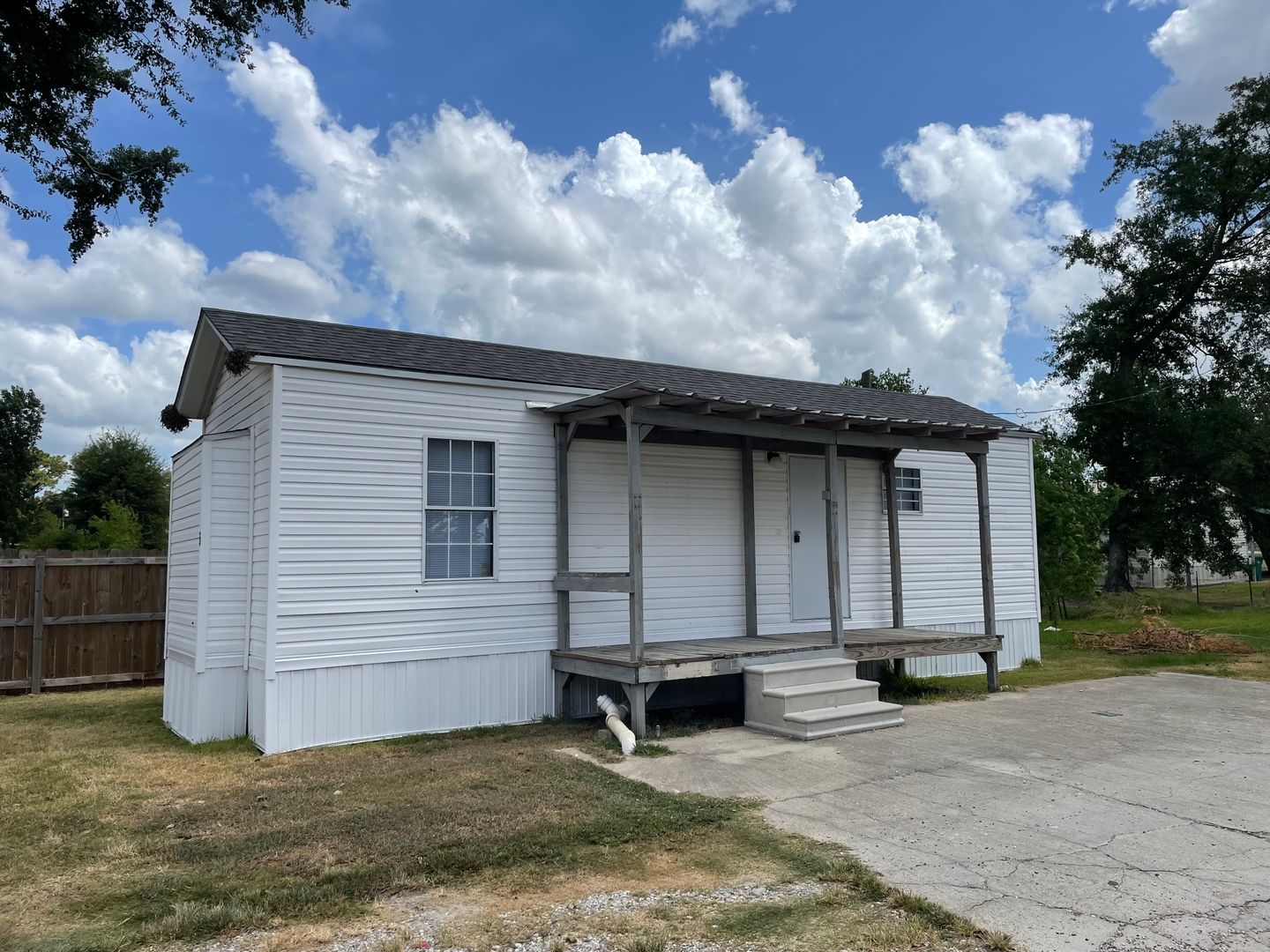 Lake Charles Apartment: 252 Fruge Rd