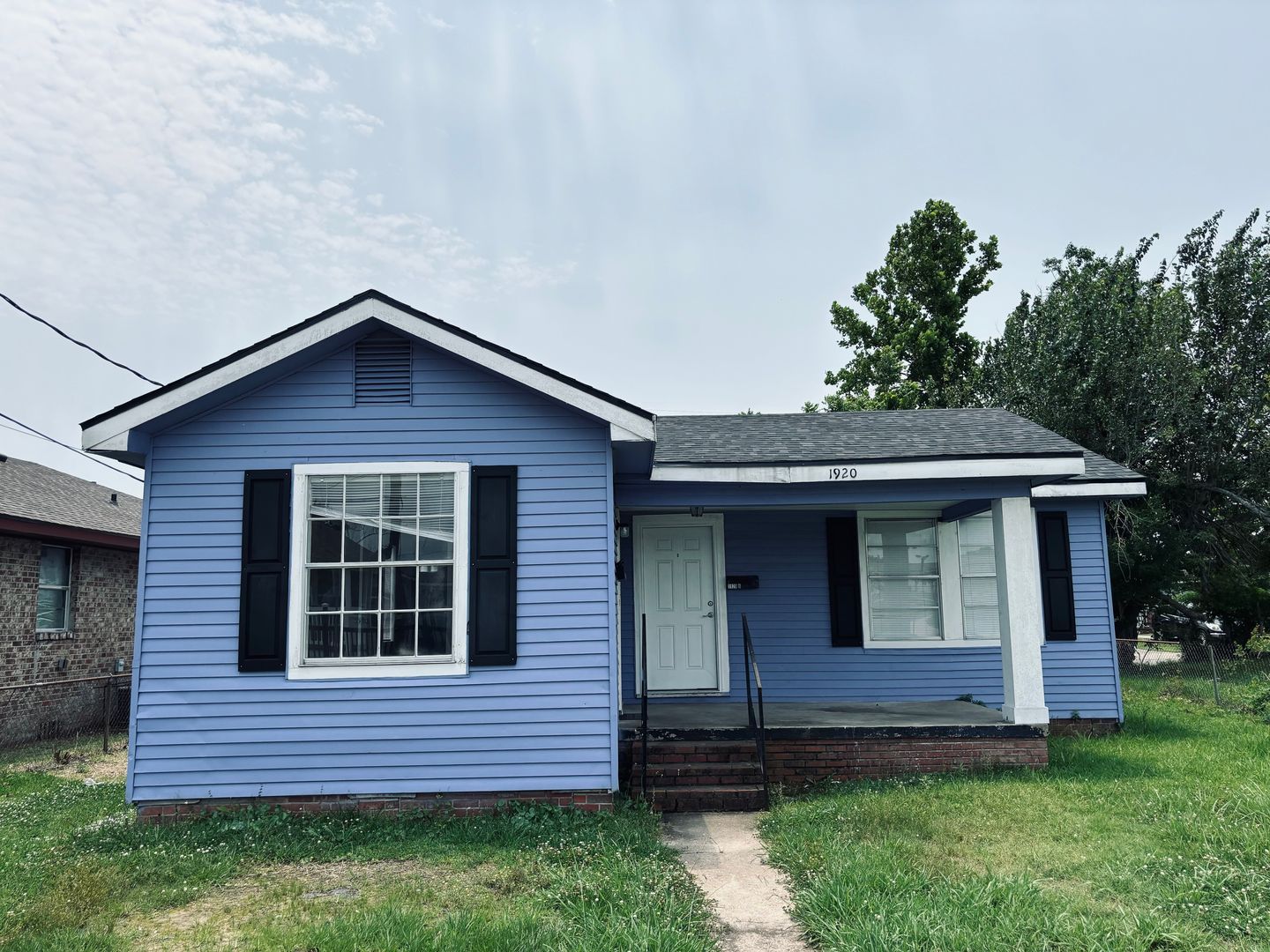 Lake Charles House: 1920 Evans St Apt A