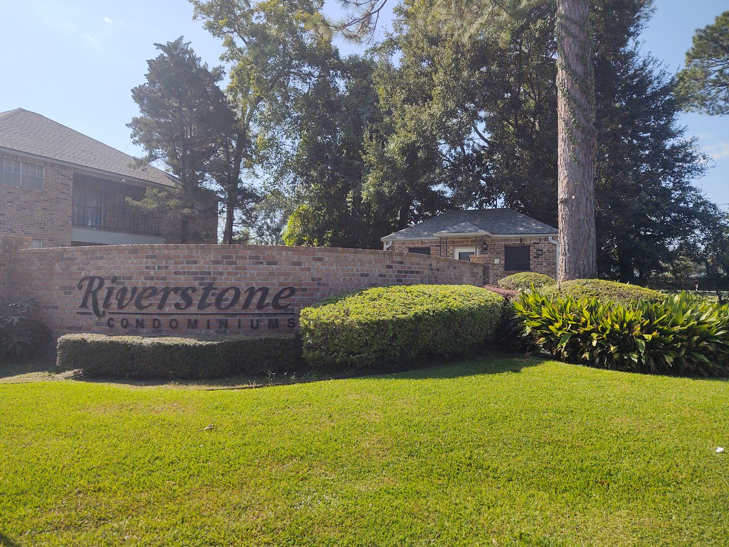 Lafayette House: 3121 Johnston Street #212