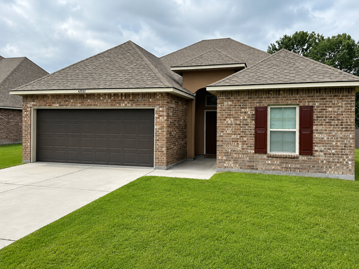 Modern Charm: Inviting 3-Bedroom, 2-Bath Home in Keystone Subdivision, Prairieville, LA – photo 1