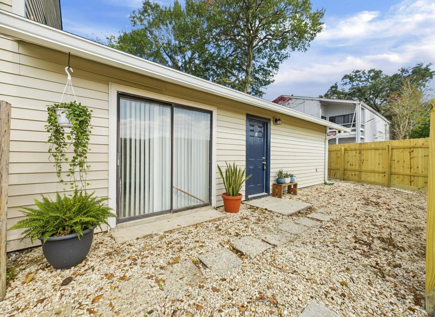 Lafayette Apartment: 203 Cougar Ridge