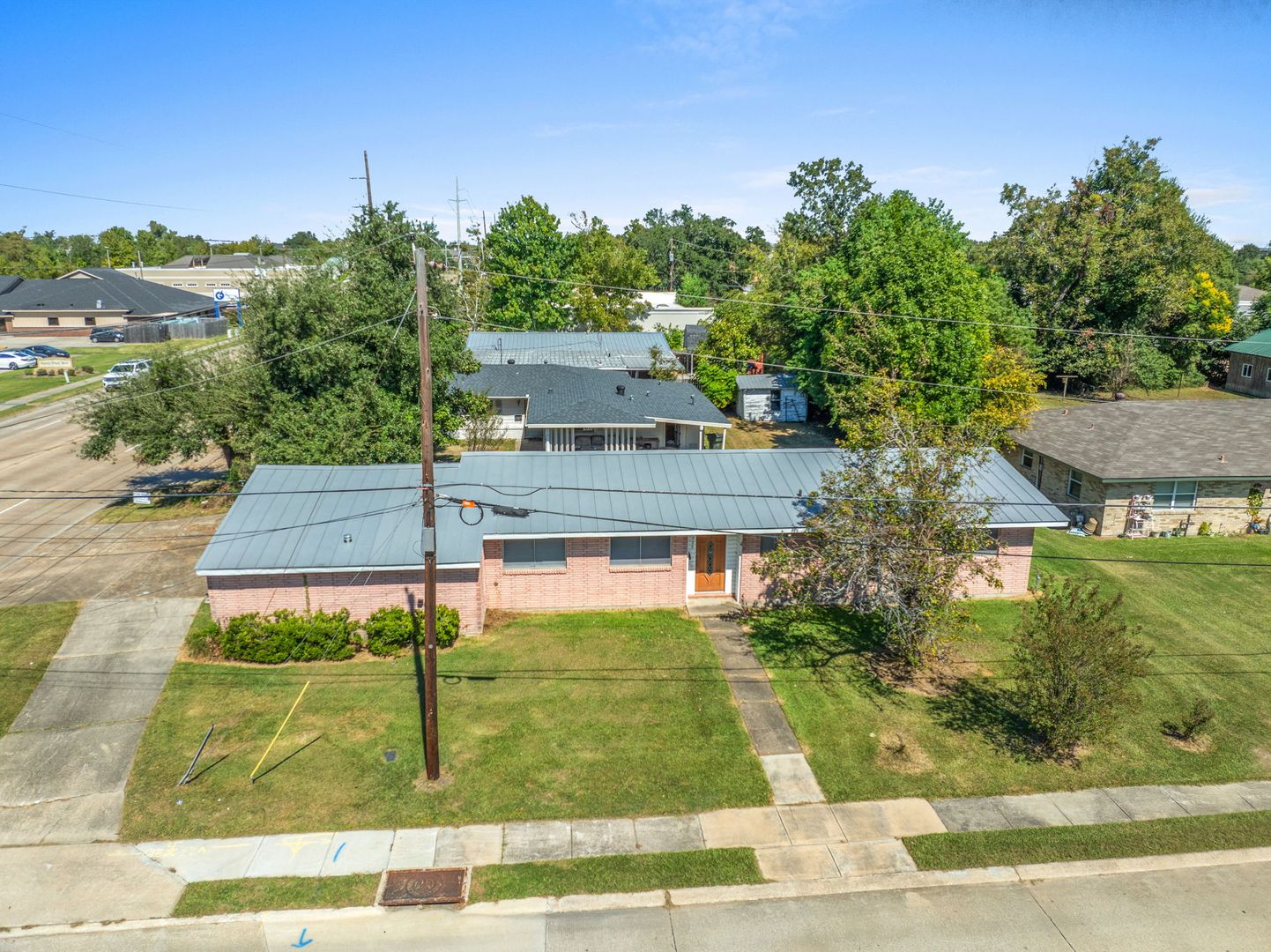 Lake Charles House: 730 Louie Street