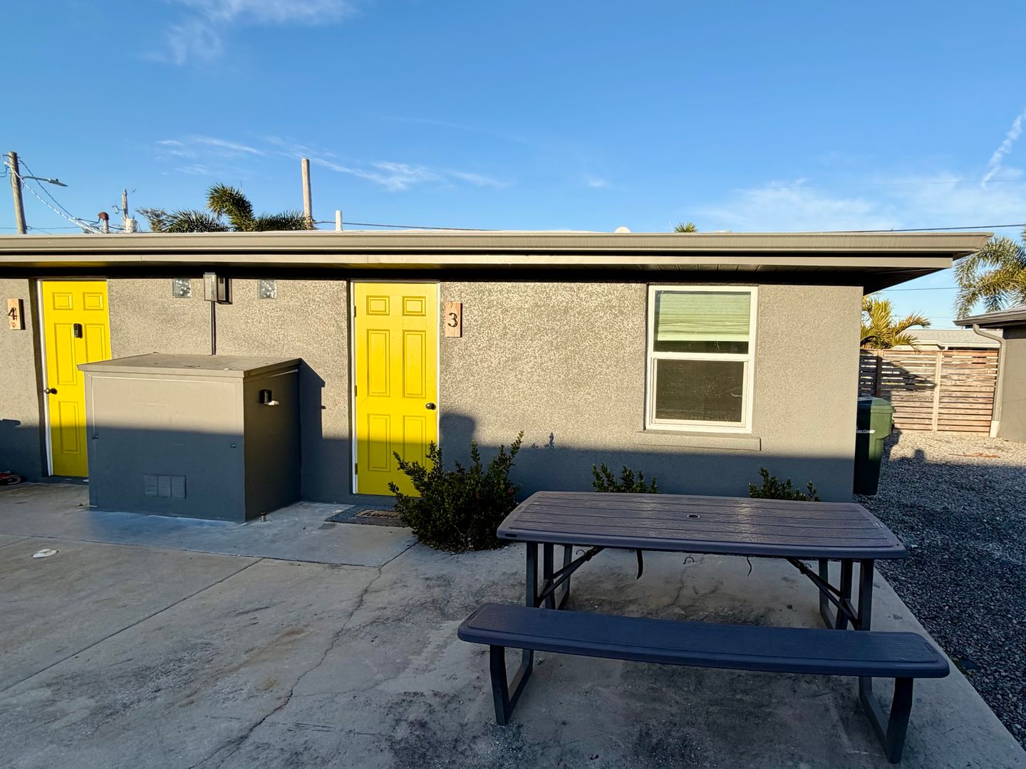 Sarasota Apartment: 3412 Clarinda Street