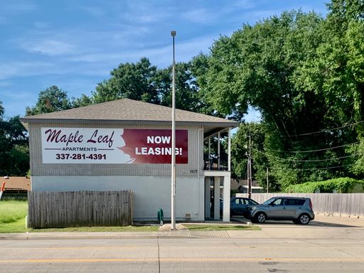 Spacious 2 Bedroom, 1 Bath Apartment on Eraste Landry – photo 1