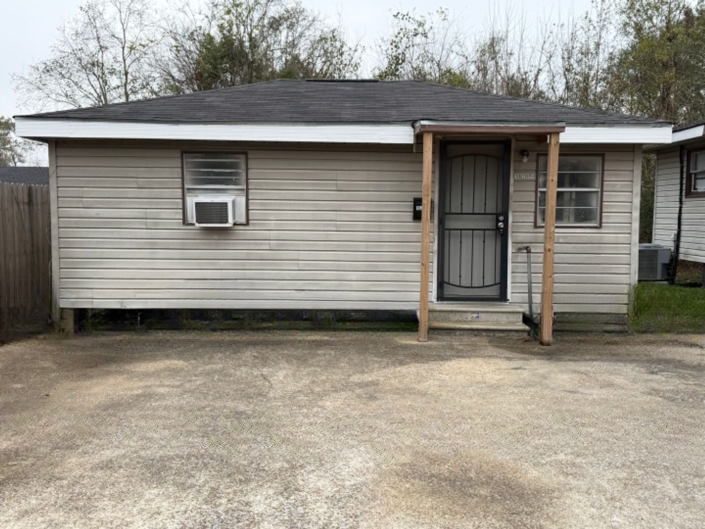 Lake Charles House: 1628.5 Bryant Ct